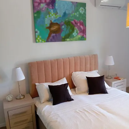 Maja - 170m Od Plaze Appartement