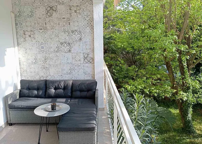 Daire Maja - 170m Od Plaze *