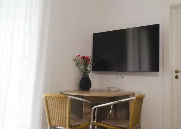 Апартаменты Maja - 170m Od Plaze