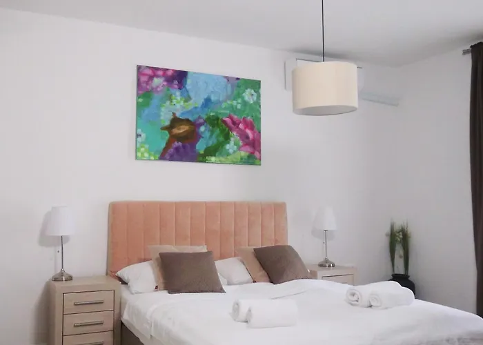 Maja - 170m Od Plaze * Poreč