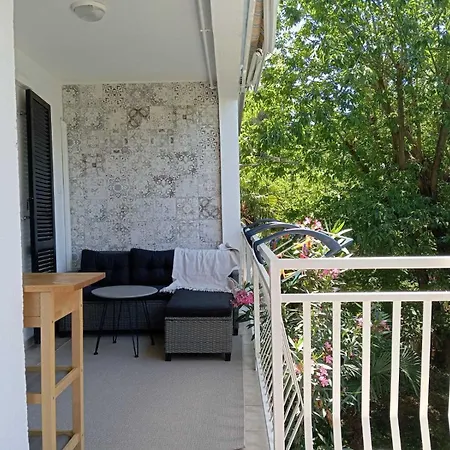 Maja - 170m Od Plaze * Poreč