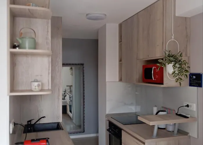 Maja - 170m Od Plaze